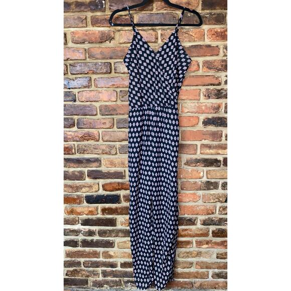Romeo & Juliet Couture Geometric Sleeveless Surplice Jumpsuit Womens Size Medium - Picture 1 of 6